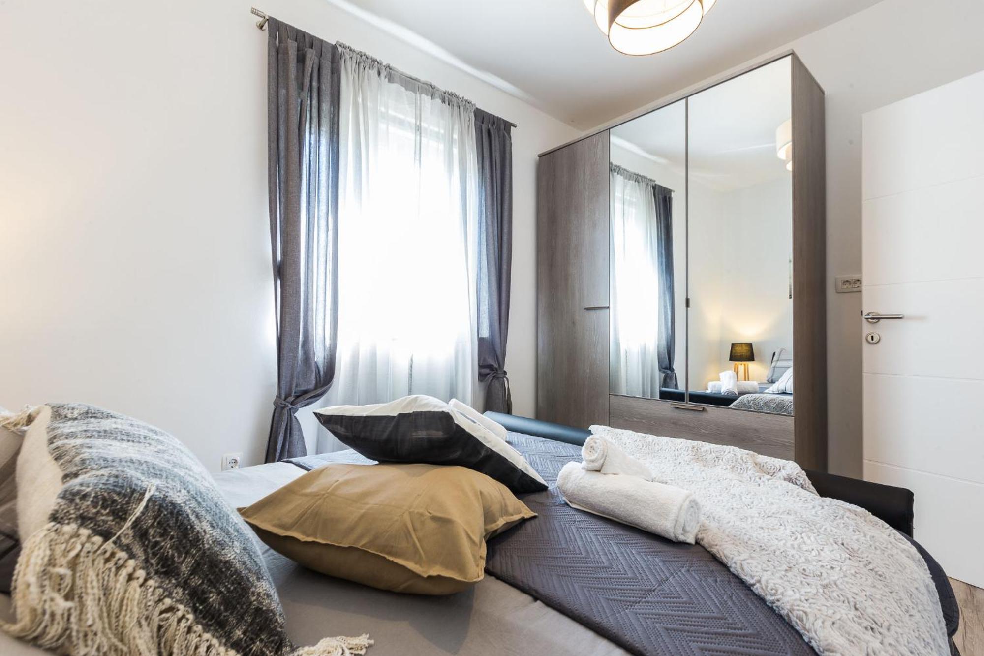 Apartments Mazijini Dvori Zadar Ngoại thất bức ảnh